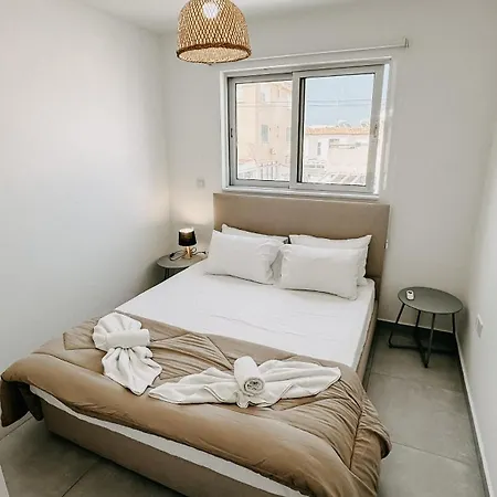 Wake Up By The Sea Flats Apartment *